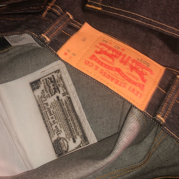 Levi’s Strauss 501 Buttons Fly Original Jeans Shrink-to-Fit Dark-blue Size 42X32 - Picture 9 of 10